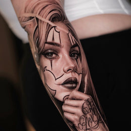 Porträt am Unterarm – Tattoo aus Köln